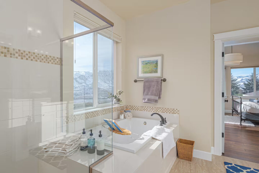 b126a19b-f40e-44ef-adce-01c2e503d372